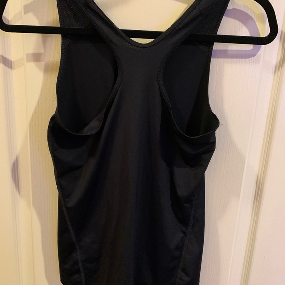 Nike Workout tank - Picture 2 of 3